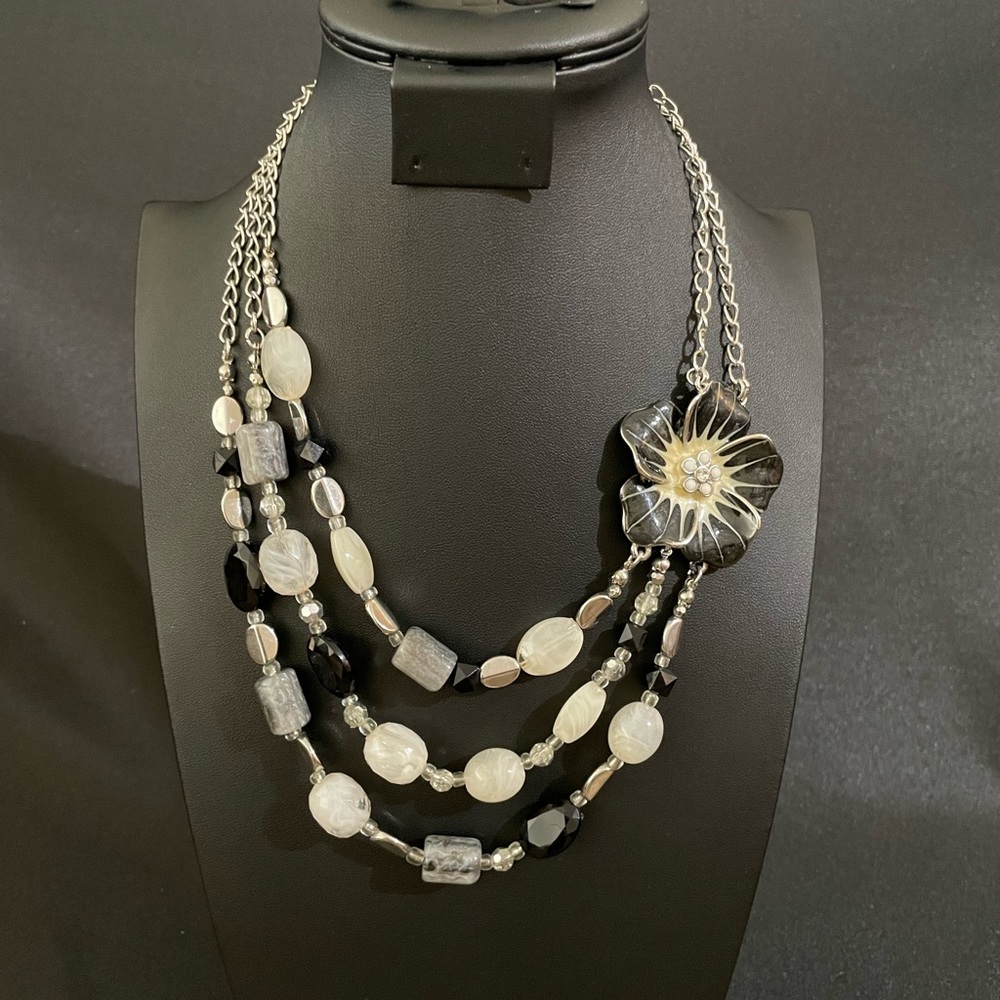 Flower Necklace